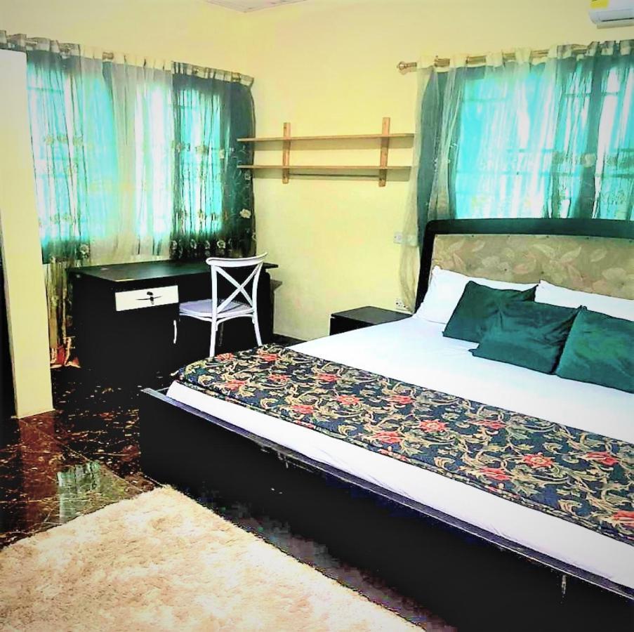 Detouz Lodging Accra Exterior photo